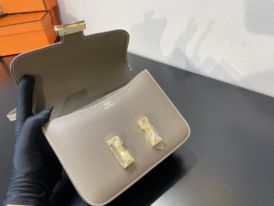 H**mes constance 24 epsom  leather gold hardware 9.4"x5.9"x3"