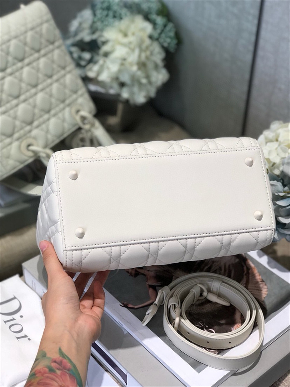 medium lady D*or bag 9.5 x 8 x 4.5 inches