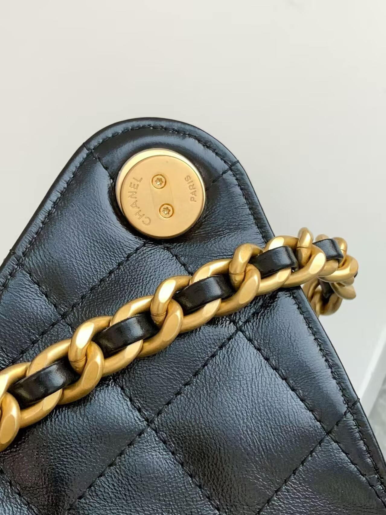 Ch*el 25c bucket bag  40x30x15cm