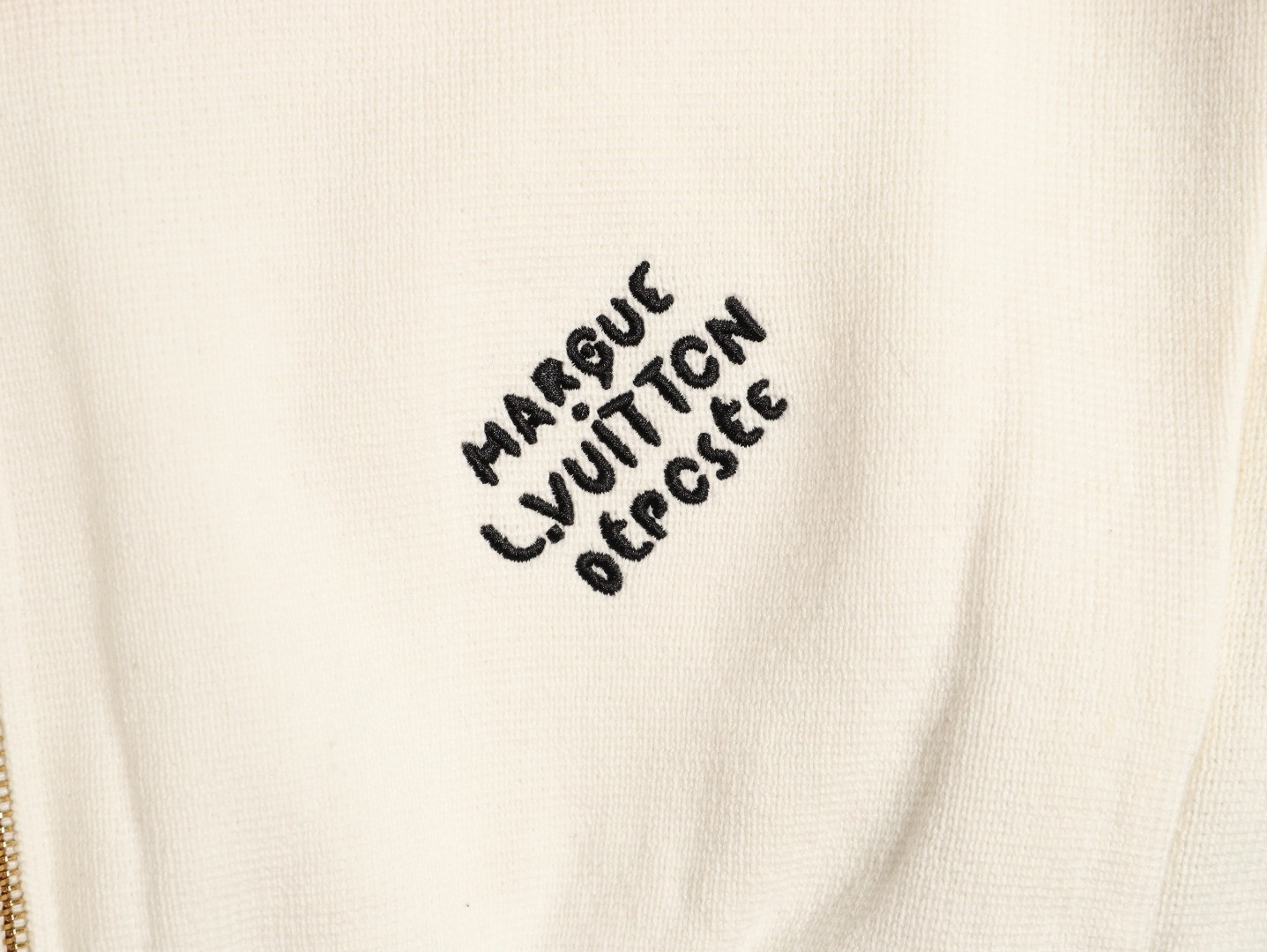 l0*is V*t0n lv sweaters coats