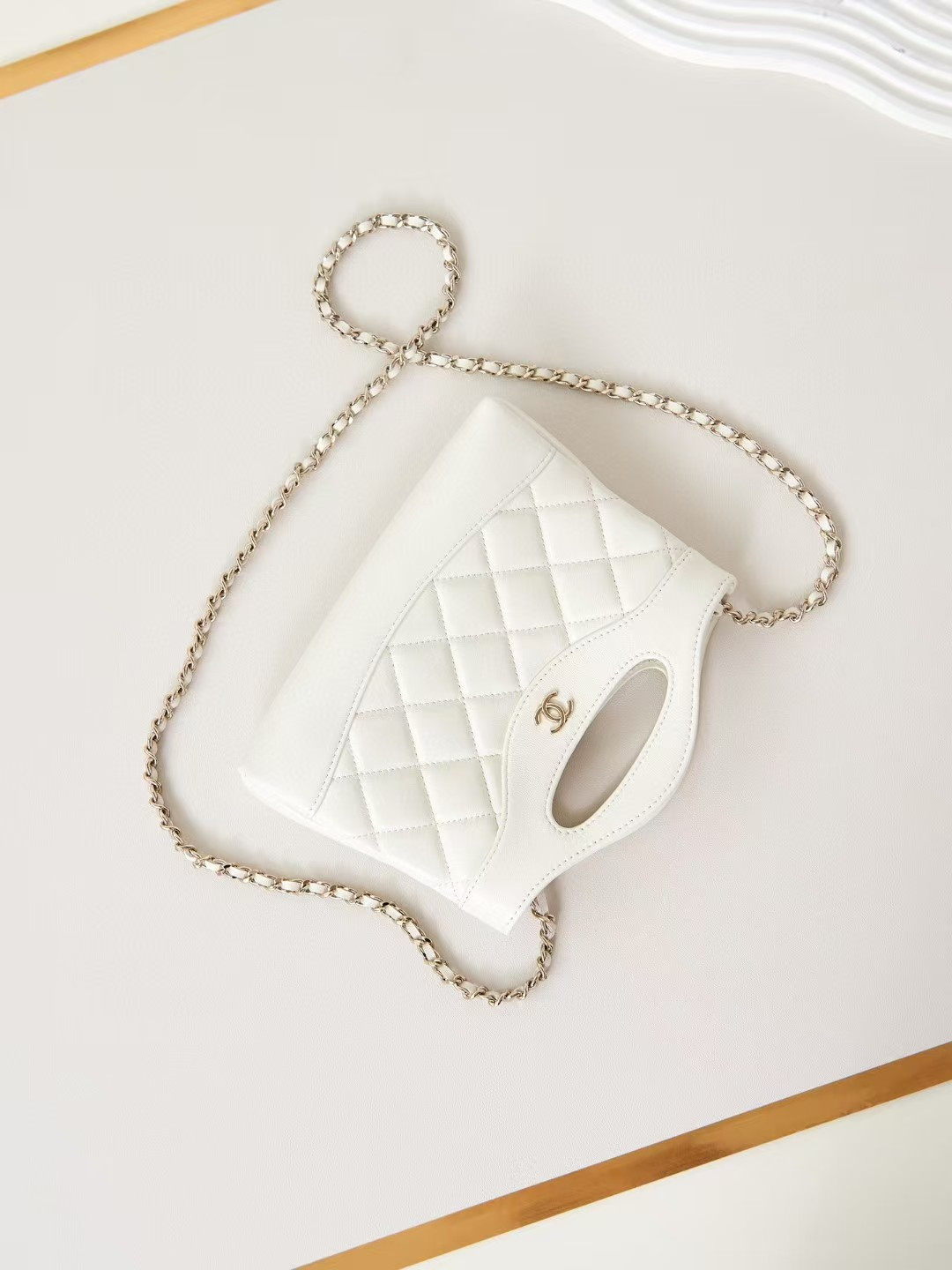 Ch*el 31 nano chain bag lambskin as3656 17.5x20.5x4cm