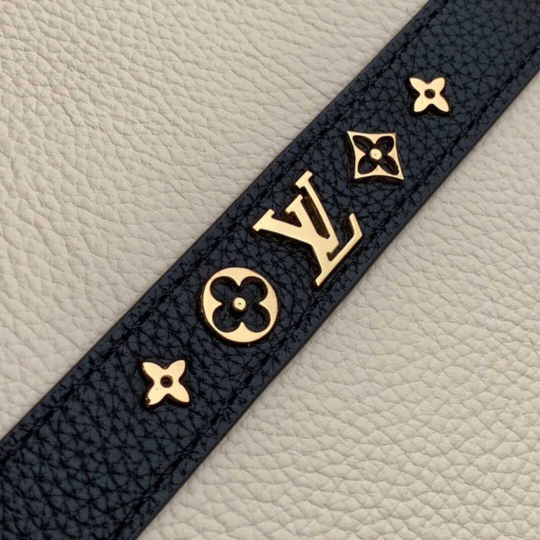 LV CRUISER PM M57813