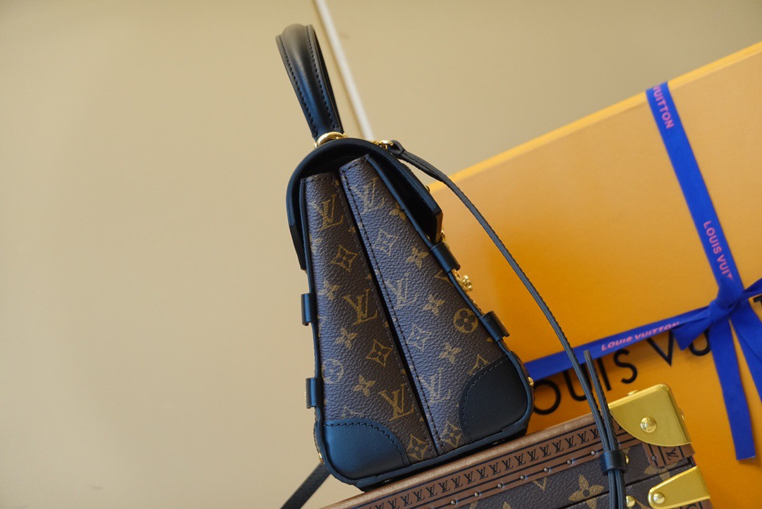 LV TRIANON PM M45908