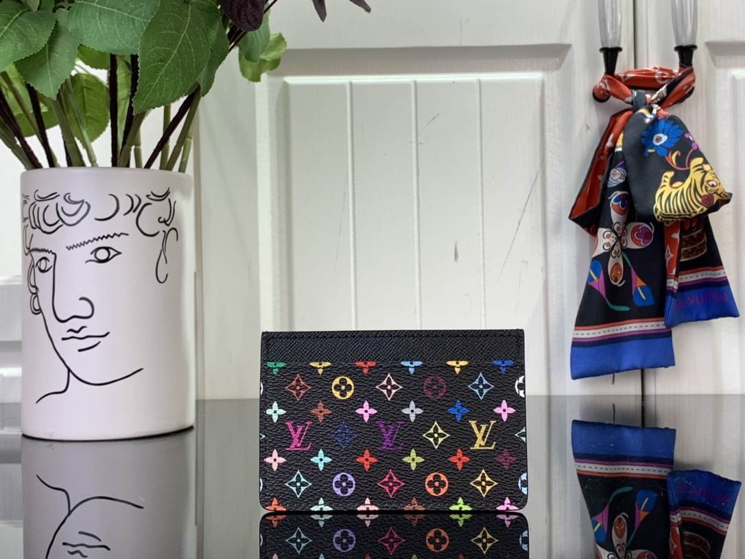 LV x TM Card Holder COMING SOON 11 x 7 x 0.5CM